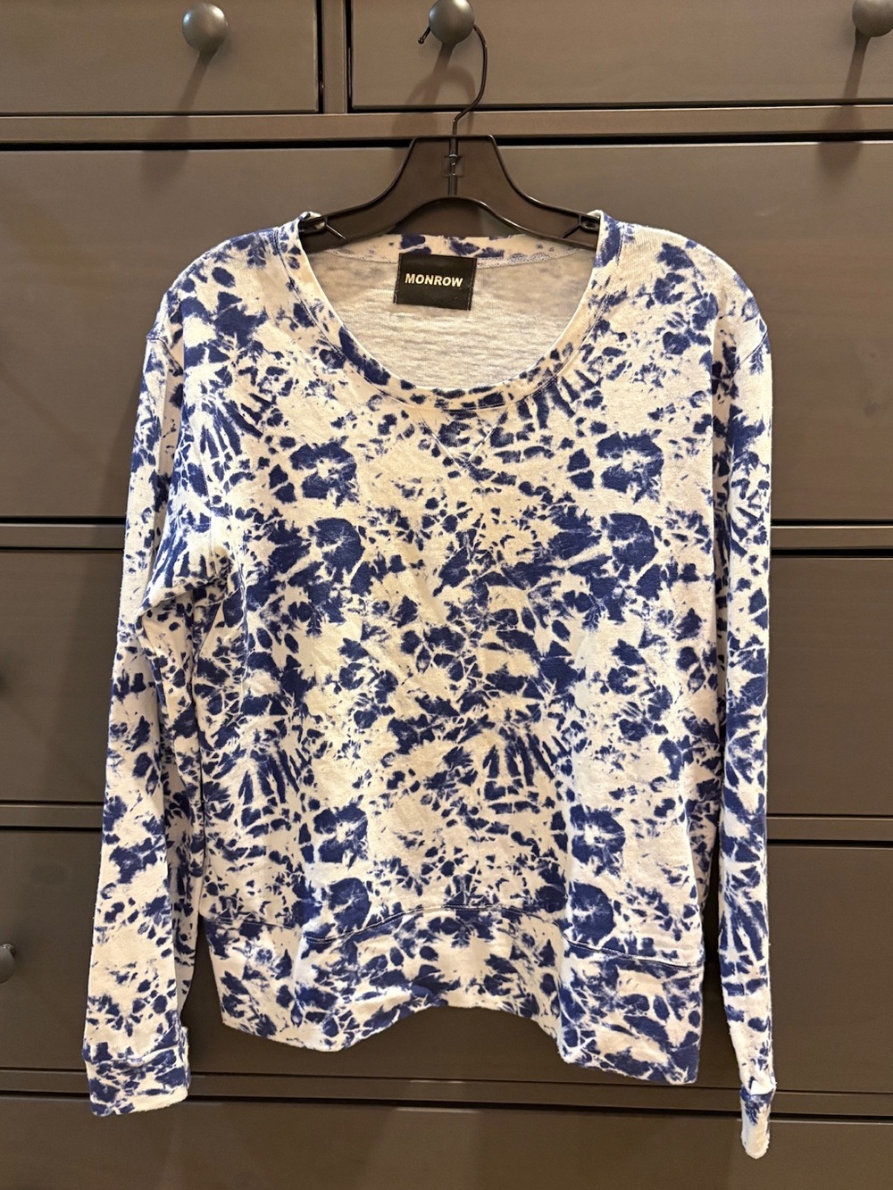 Monrow White and Blue Tie-Dye Long Sleeve Pullover